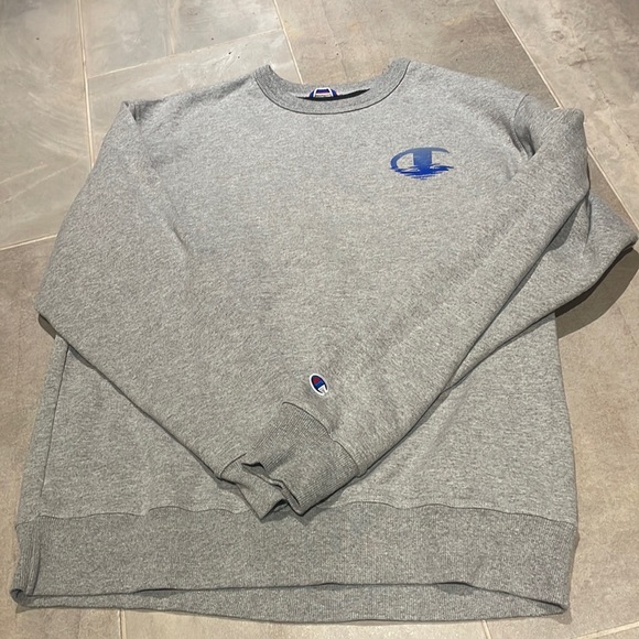 Champion sweatshirt - Picture 1 of 5